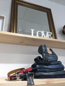 Rebeca Valdivia, asesora de imagen, asesora eventos, personal shopper, estilista, stilist, Donostia, San Sebastián, Miss Clov, tienda, boho & chic, boho style, accesorios